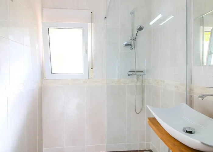 Marquesa Jm 4p By Carlosferien * デニア